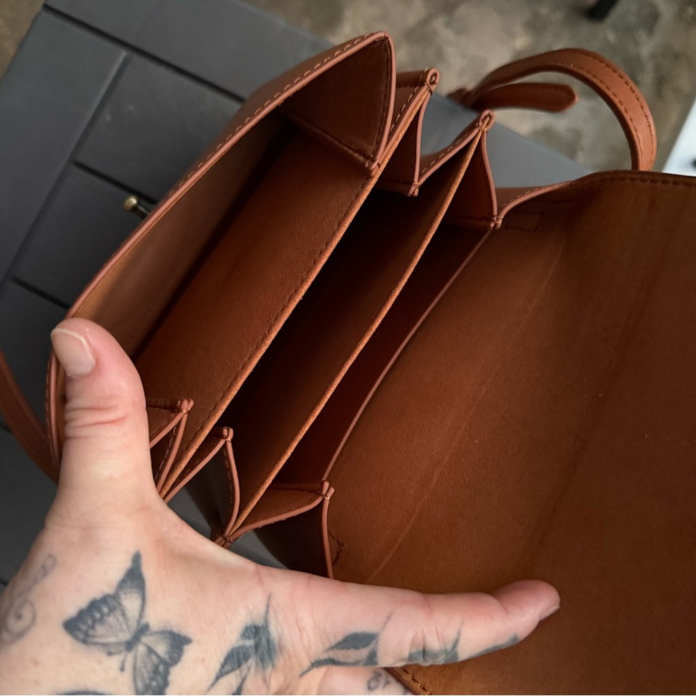 Samara Vegan Luxury Bag Bundle in Tan - Picture 8 of 16